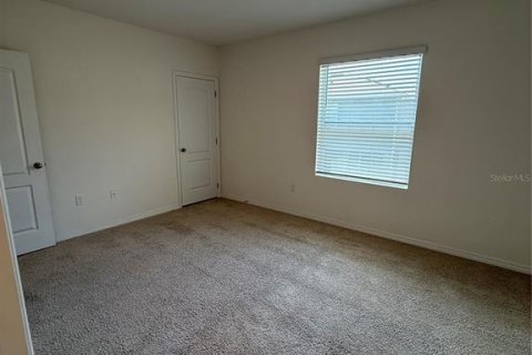 Townhouse in Davenport, Florida 3 bedrooms, 159.79 sq.m. № 1898736 - photo 11