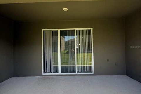 Townhouse in Davenport, Florida 3 bedrooms, 159.79 sq.m. № 1898736 - photo 19