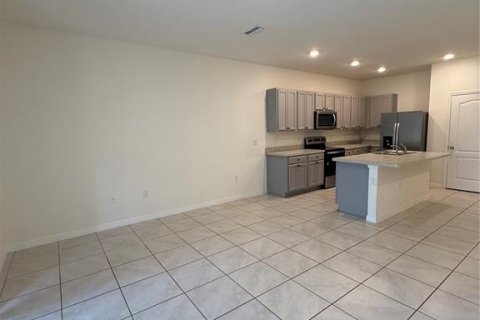 Townhouse in Davenport, Florida 3 bedrooms, 159.79 sq.m. № 1898736 - photo 5