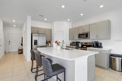 Снять в аренду таунхаус в Киссимми, Флорида 1 комната, 144.46м2, № 1844708 - фото 12