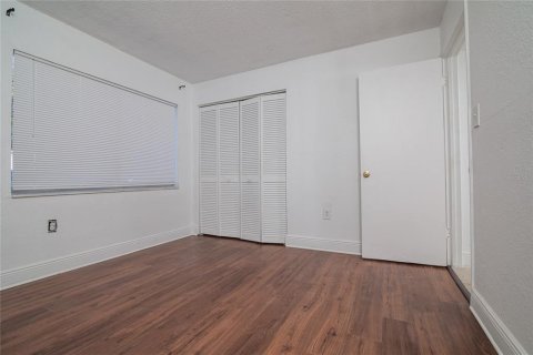 Condominio en alquiler en Orlando, Florida, 2 dormitorios, 90.67 m2 № 2100862 - foto 8