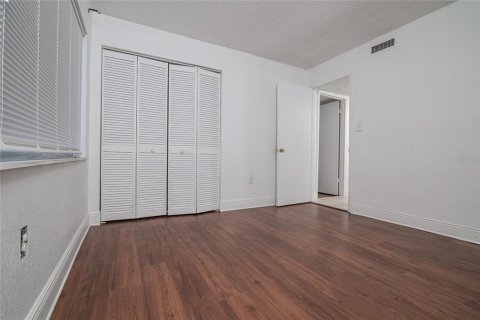 Condominio en alquiler en Orlando, Florida, 2 dormitorios, 90.67 m2 № 2100862 - foto 9