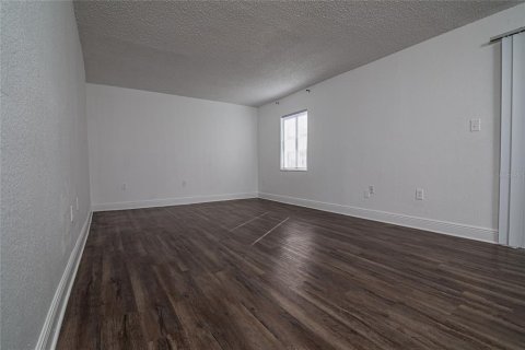 Condominio en alquiler en Orlando, Florida, 2 dormitorios, 90.67 m2 № 2100862 - foto 2