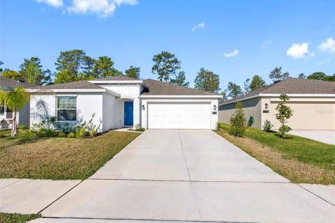 House in Osteen, Florida 4 bedrooms, 184.41 sq.m. № 1733326 - photo 2