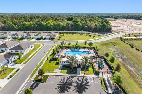 House in Osteen, Florida 4 bedrooms, 184.41 sq.m. № 1733326 - photo 15
