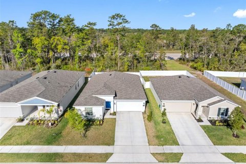House in Osteen, Florida 4 bedrooms, 184.41 sq.m. № 1733326 - photo 4
