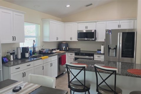 Villa ou maison à vendre à Palm Bay, Floride: 3 chambres, 128.76 m2 № 2108142 - photo 5