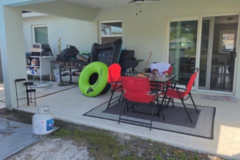 Villa ou maison à vendre à Palm Bay, Floride: 3 chambres, 128.76 m2 № 2108142 - photo 9