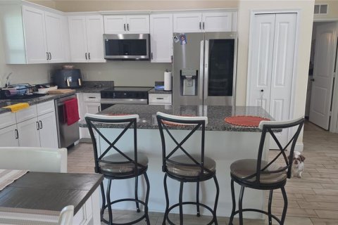 Villa ou maison à vendre à Palm Bay, Floride: 3 chambres, 128.76 m2 № 2108142 - photo 6