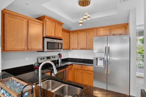 Townhouse in Ruskin, Florida 2 bedrooms, 116.87 sq.m. № 2258514 - photo 13