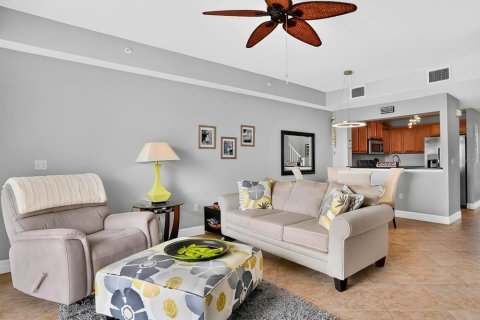 Townhouse in Ruskin, Florida 2 bedrooms, 116.87 sq.m. № 2258514 - photo 10