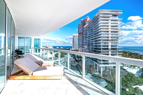 Condo in Miami Beach, Florida, 2 bedrooms  № 2052810 - photo 25