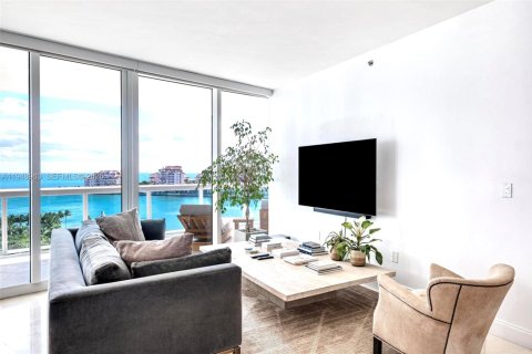 Condo in Miami Beach, Florida, 2 bedrooms  № 2052810 - photo 19