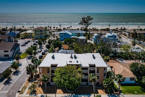 Condo in Saint Pete Beach, Florida, 2 bedrooms  № 1628244 - photo 7