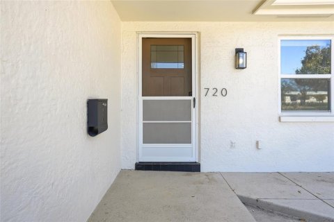House in Saint Petersburg, Florida 2 bedrooms, 95.88 sq.m. № 2106364 - photo 6