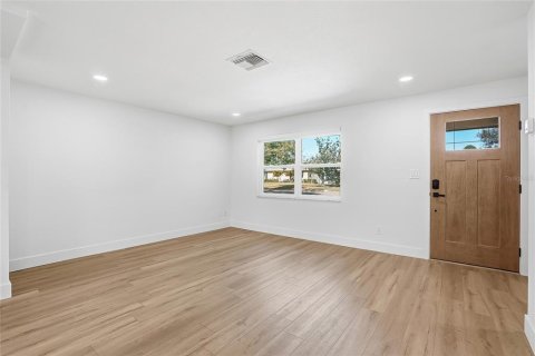 House in Saint Petersburg, Florida 2 bedrooms, 95.88 sq.m. № 2106364 - photo 10