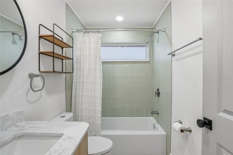 House in Saint Petersburg, Florida 2 bedrooms, 95.88 sq.m. № 2106364 - photo 25
