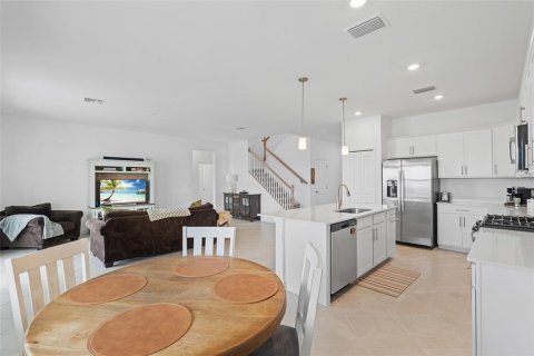 Villa ou maison à vendre à Punta Gorda, Floride: 4 chambres, 238.48 m2 № 1906230 - photo 8