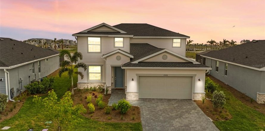 Villa ou maison à Punta Gorda, Floride 4 chambres, 238.48 m2 № 1906230