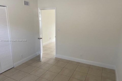 Apartment in Fort Lauderdale, Florida 2 bedrooms, 74.32 sq.m. № 1880155 - photo 5