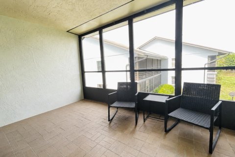 Condo in Stuart, Florida, 2 bedrooms  № 2186547 - photo 20