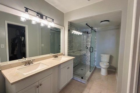 Condo in Stuart, Florida, 2 bedrooms  № 2186547 - photo 15