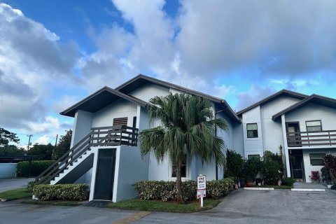 Condo in Stuart, Florida, 2 bedrooms  № 2186547 - photo 23