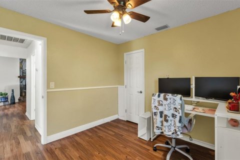 House in Lakeland, Florida 4 bedrooms, 159.23 sq.m. № 2106527 - photo 20