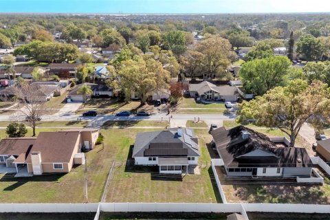 House in Lakeland, Florida 4 bedrooms, 159.23 sq.m. № 2106527 - photo 30
