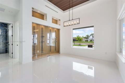 Casa en venta en Cape Coral, Florida, 4 dormitorios, 207.73 m2 № 1889902 - foto 17