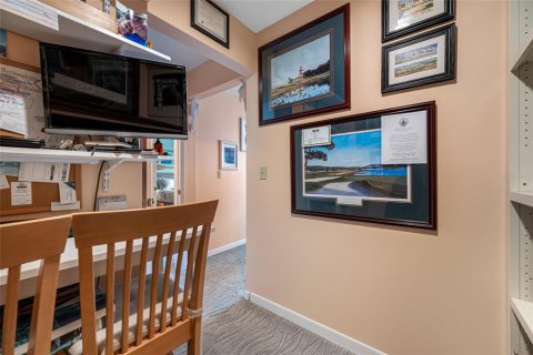 Condo in Seminole, Florida, 2 bedrooms  № 1871214 - photo 30