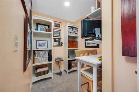 Condo in Seminole, Florida, 2 bedrooms  № 1871214 - photo 25