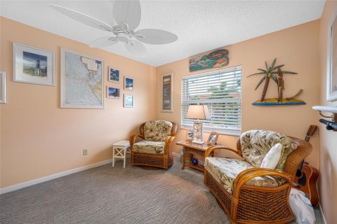 Condo in Seminole, Florida, 2 bedrooms  № 1871214 - photo 27