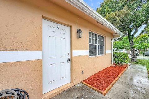 Villa ou maison à louer à Pompano Beach, Floride: 3 chambres, 225.94 m2 № 1987148 - photo 13