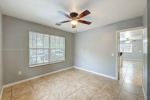 Villa ou maison à louer à Pompano Beach, Floride: 3 chambres, 225.94 m2 № 1987148 - photo 30