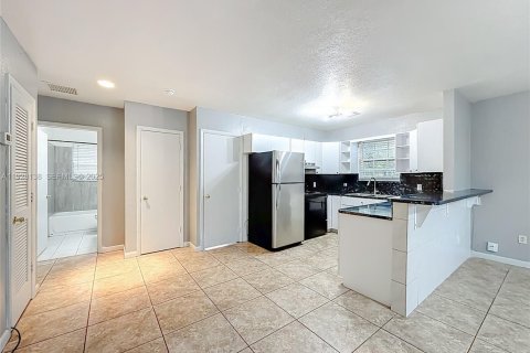 Villa ou maison à louer à Pompano Beach, Floride: 3 chambres, 225.94 m2 № 1987148 - photo 21