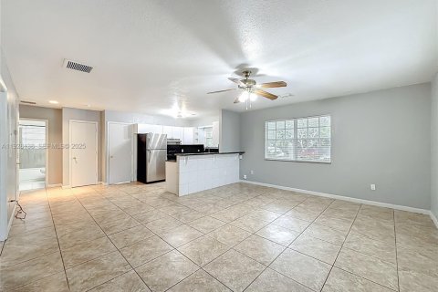 Villa ou maison à louer à Pompano Beach, Floride: 3 chambres, 225.94 m2 № 1987148 - photo 15