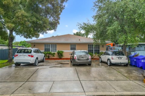 Villa ou maison à louer à Pompano Beach, Floride: 3 chambres, 225.94 m2 № 1987148 - photo 10