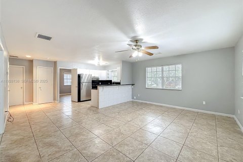 Villa ou maison à louer à Pompano Beach, Floride: 3 chambres, 225.94 m2 № 1987148 - photo 14