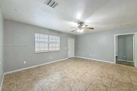 Villa ou maison à louer à Pompano Beach, Floride: 3 chambres, 225.94 m2 № 1987148 - photo 19