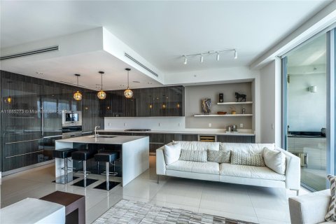 Condo in Aventura, Florida, 3 bedrooms  № 1938641 - photo 10