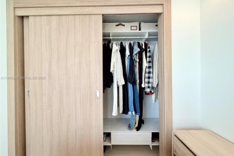 Купить кондоминиум в Майами, Флорида 1 спальня, 68м2, № 2063827 - фото 19