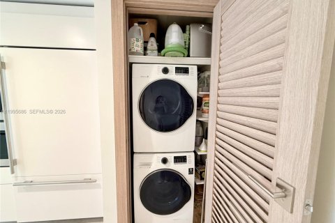 Купить кондоминиум в Майами, Флорида 1 спальня, 68м2, № 2063827 - фото 21