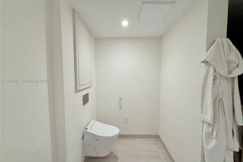 Купить кондоминиум в Майами, Флорида 1 спальня, 68м2, № 2063827 - фото 12