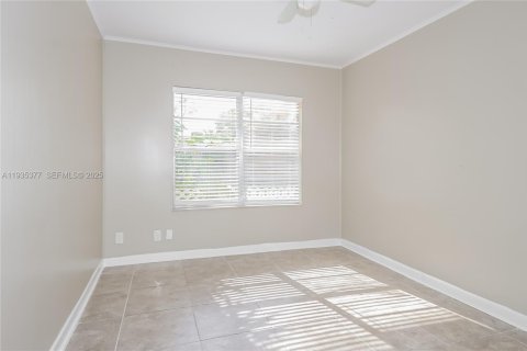 Casa en alquiler en West Palm Beach, Florida, 3 dormitorios, 101.08 m2 № 1993562 - foto 13