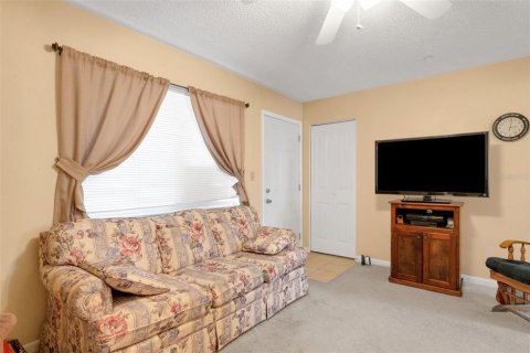 Condo in Lakeland, Florida, 2 bedrooms  № 1719039 - photo 5