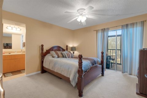 Condo in Lakeland, Florida, 2 bedrooms  № 1719039 - photo 15