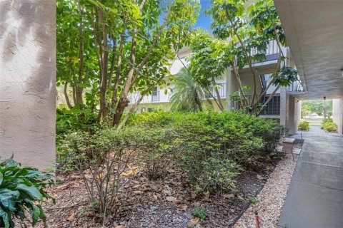 Condo in Lakeland, Florida, 2 bedrooms  № 1719039 - photo 28