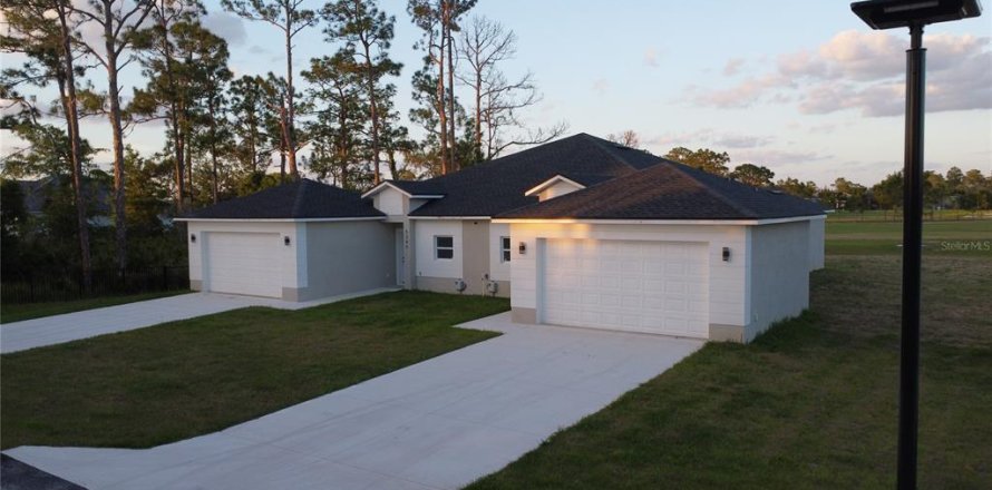 Commercial property in Sebring, Florida 6 bedrooms, 260.5 sq.m. № 2106897