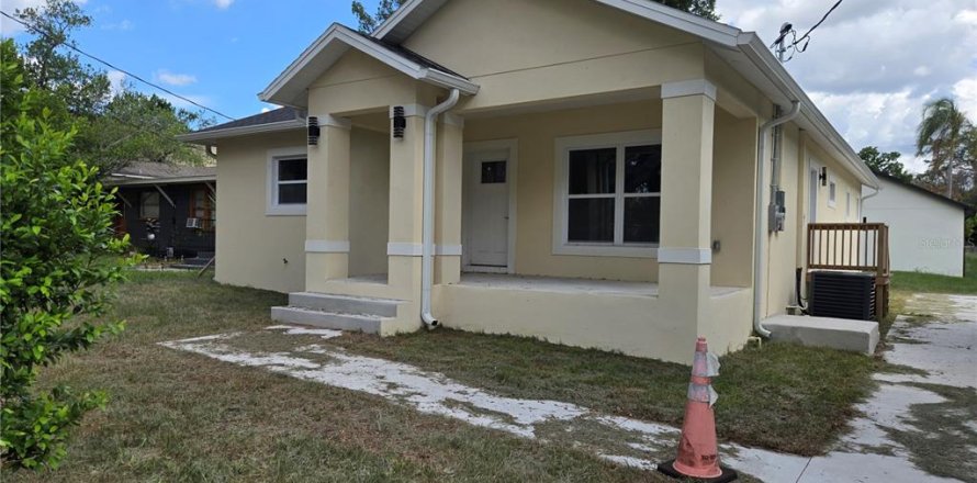Villa ou maison à Tampa, Floride 4 chambres, 156.35 m2 № 2156274